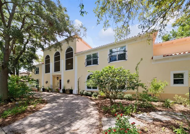 Photo 3 of Single family home for sale at 4106 W San Miguel St, Tampa, FL 33629 | MLS# TB8524261 | Listing updated on 2026-10-20