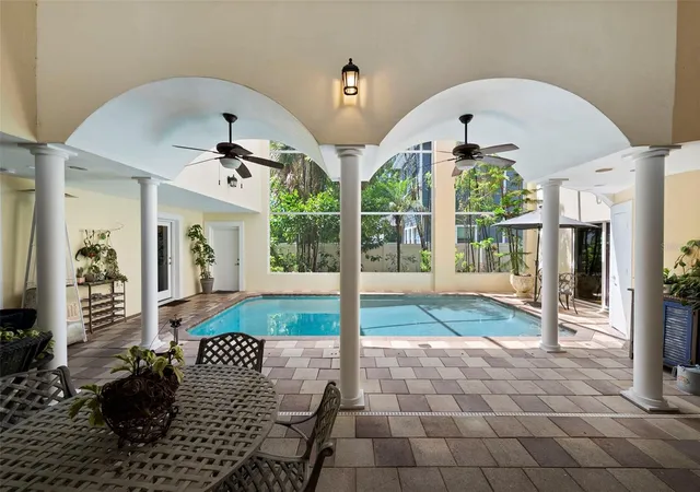 Photo 4 of Single family home for sale at 4106 W San Miguel St, Tampa, FL 33629 | MLS# TB8524261 | Listing updated on 2026-10-20