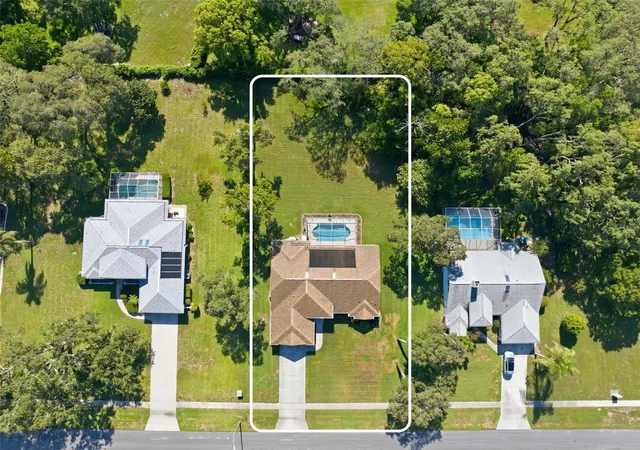 Photo 4 of Single family home for sale at 192 Preston Holw Dr, Spring Hill, FL 34609 | MLS# W7887171 | Listing updated on 2026-07-26