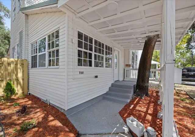 Homes for sale in Tampa, FL | 7102 S Fitzgerald St, Tampa, FL 33616 | MLS# TB8524275