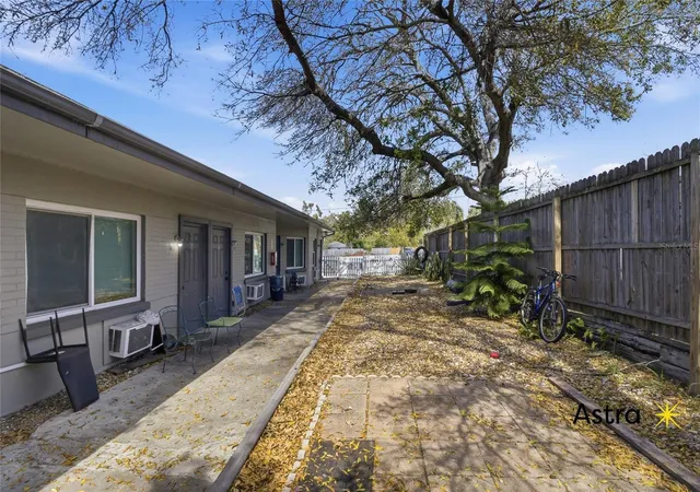 4th image of 1429 Laura St, CLEARWATER, FL 33755