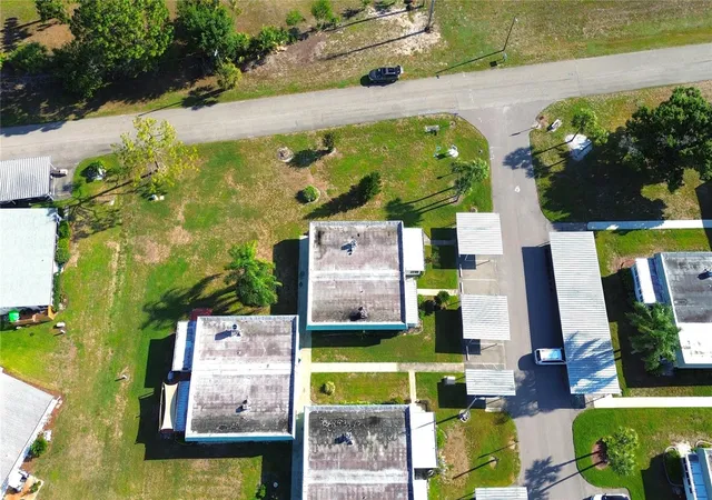 2nd image of 101 Cambridge Trl, SUN CITY CENTER, FL 33573