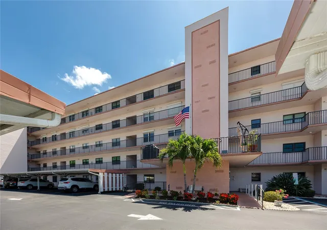 Homes for sale in Saint Petersburg, FL | 8174 Terrace Garden Dr N #307, Saint Petersburg, FL 33709 | MLS# TB8524287