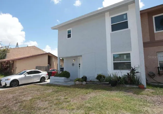 4th image of 2073 San Sebastian Wy N, Clearwater, FL 33763 | MLS# TB8524289