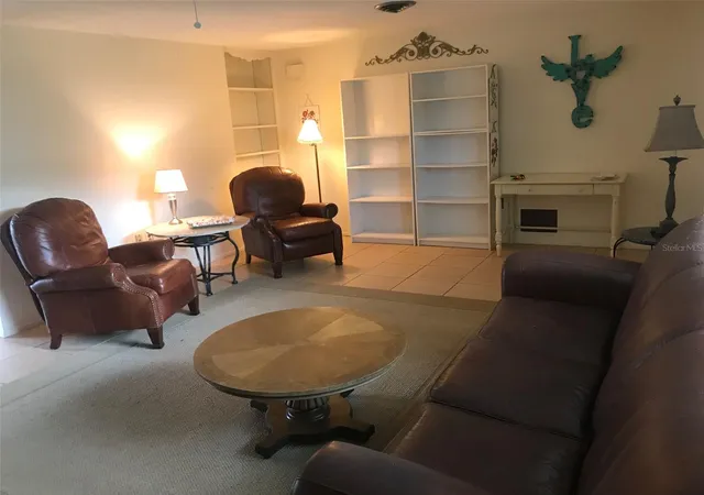 Listing Photo 4 - Condo for sale in building located at 1825 Shadow Ln, ENGLEWOOD, FL 34224