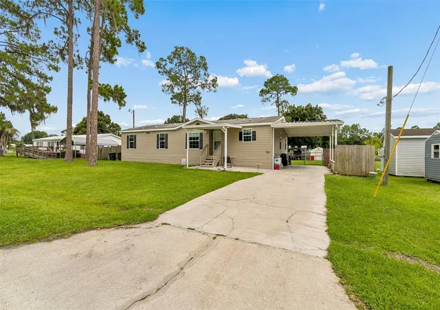 Photo 2 of Manufactured home for sale at 4917 Herndon Way, Auburndale, FL 33823 | MLS# P4939190 | Listing updated on 2026-09-15