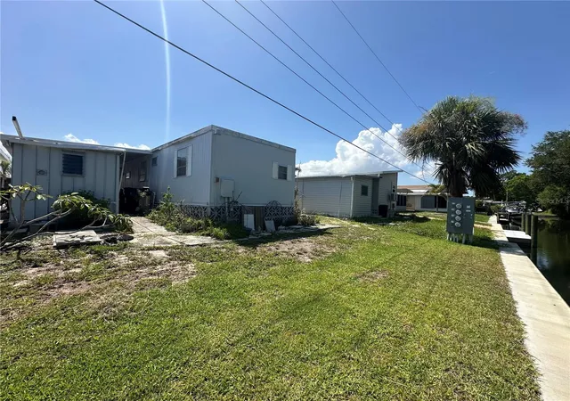 Homes for sale in Palmetto, FL | 179 Bimini Dr, Palmetto, FL 34221 | MLS# A4698454