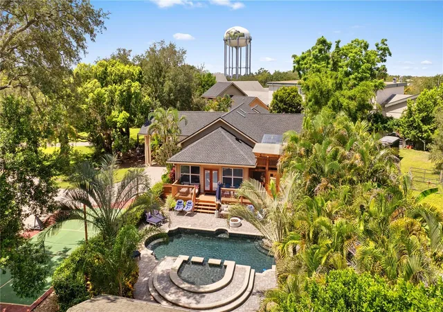 Photo 3 of Single family home for sale at 20 Bogie Ln, Palm Harbor, FL 34683 | MLS# TB8524309 | Listing updated on 2026-09-22