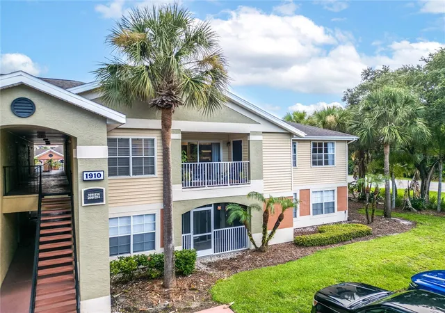 Homes for sale in Oviedo, FL | 1910 Summer Club Dr #212, Oviedo, FL 32765 | MLS# O6420841