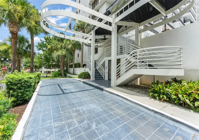 3rd image of 530 E Central Blvd #503, Orlando, FL 32801 | MLS# O6420844
