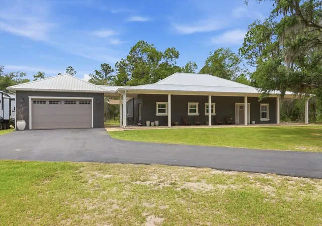 Homes for sale in Crystal River, FL | 8924 N Evenstock Wy, Crystal River, FL 34428 | MLS# OM727583