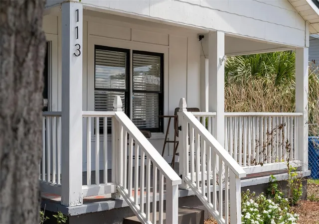 2nd image of 113 Avenue C Se, Winter Haven, FL 33880 | MLS# O6420854