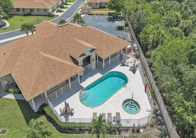 4th image of 24057 Park Pl Dr S #51, Punta Gorda, FL 33980 | MLS# C7527862