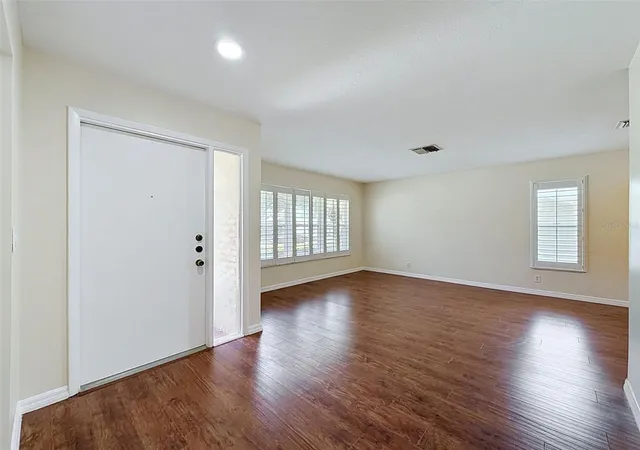 5th image of 3068 E Dorchester Dr, Palm Harbor, FL 34684 | MLS# W7887179