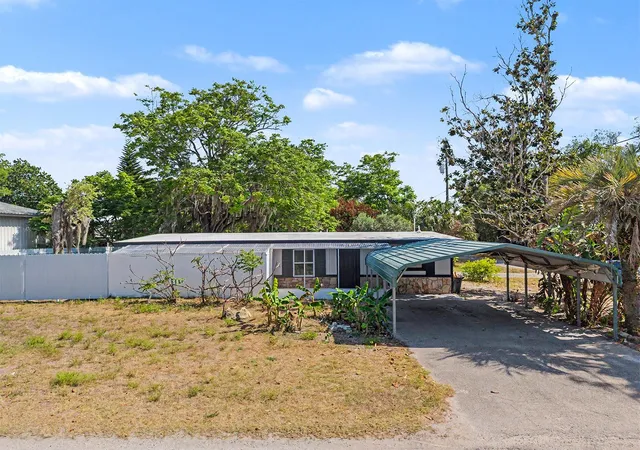 Single family home for sale at 7708 Maryland Ave, HUDSON, FL 34667 | MLS# TB8524347