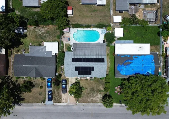 Photo 3 of Single family home for sale at 10825 Bridleton Rd, Port Richey, FL 34668 | MLS# L4963152 | Listing updated on 2026-10-06