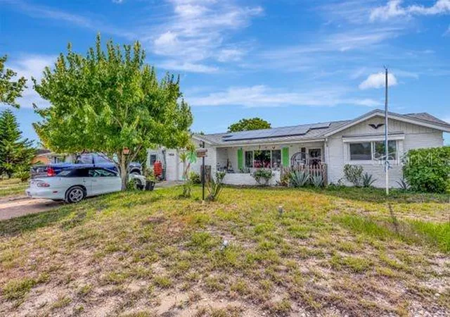 Photo 3 of Single family home for sale at 10825 Bridleton Rd, Port Richey, FL 34668 | MLS# L4963152 | Listing updated on 2026-10-06