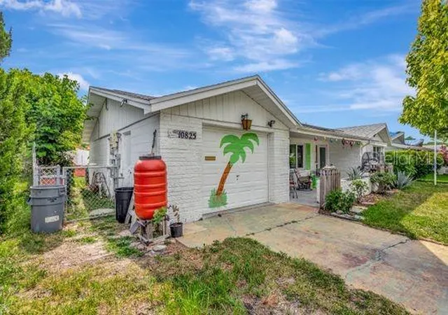 Photo 4 of Single family home for sale at 10825 Bridleton Rd, Port Richey, FL 34668 | MLS# L4963152 | Listing updated on 2026-10-06