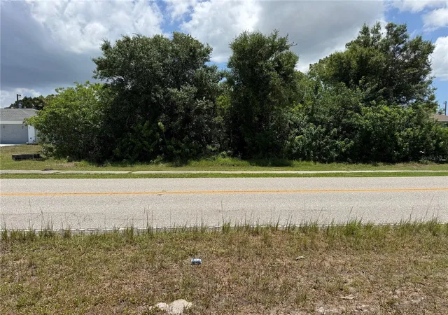 2nd image of 9798 Gulfstream Blvd, Englewood, FL 34224 | MLS# N6144867