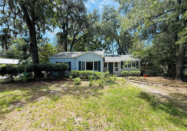 Homes for sale in Gainesville, FL | 745 Ne 10th Ave, Gainesville, FL 32601 | MLS# GC541556