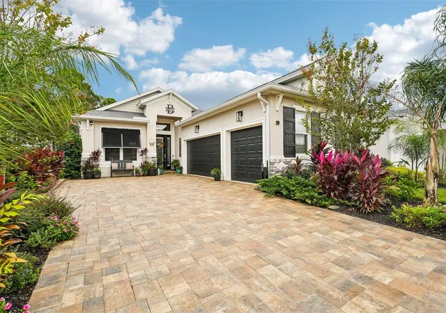 Photo 3 of Single family home for sale at 20 Spring St, Palm Coast, FL 32164 | MLS# A4698475 | Listing updated on 2026-10-28