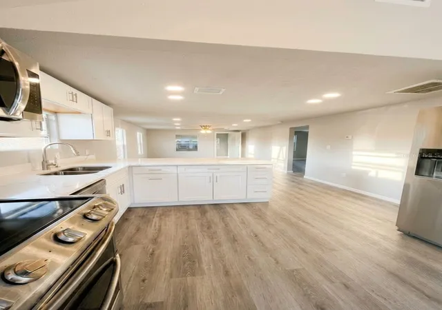 Photo 3 of Single family home for sale at 3420 Ave R NW, Winter Haven, FL 33881 | MLS# O6420895 | Listing updated on 2026-07-02