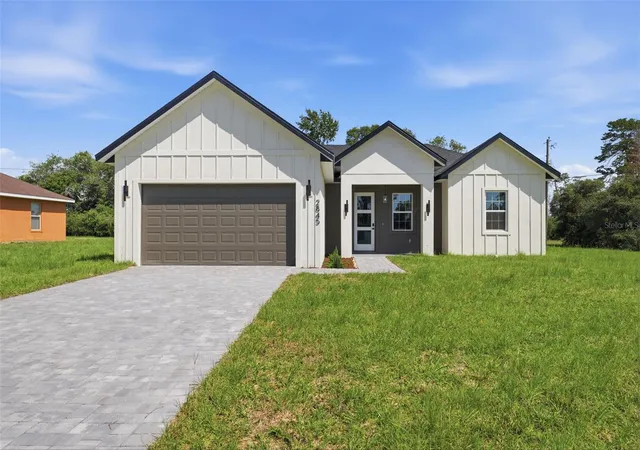 Photo 2 of Sale Pending at 2845 Sw 172nd Lane Rd, Ocala, FL 34473 | MLS# O6420908 | Listing updated on 2026-10-19