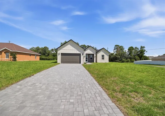 Photo 3 of Sale Pending at 2845 Sw 172nd Lane Rd, Ocala, FL 34473 | MLS# O6420908 | Listing updated on 2026-10-19