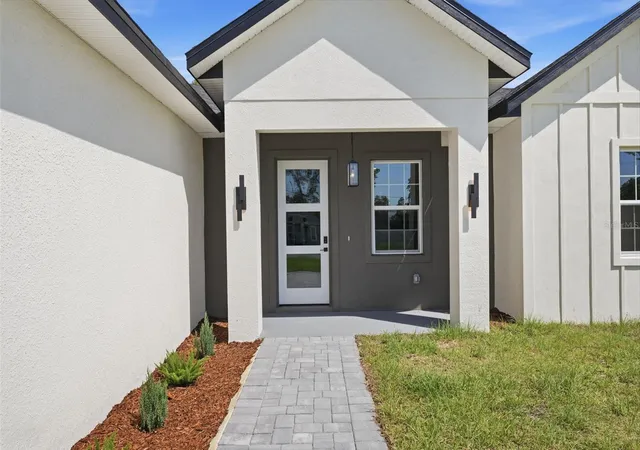 Photo 4 of Sale Pending at 2845 SW 172nd Lane Rd, Ocala, FL 34473 | MLS# O6420908 | Listing updated on 2026-10-19