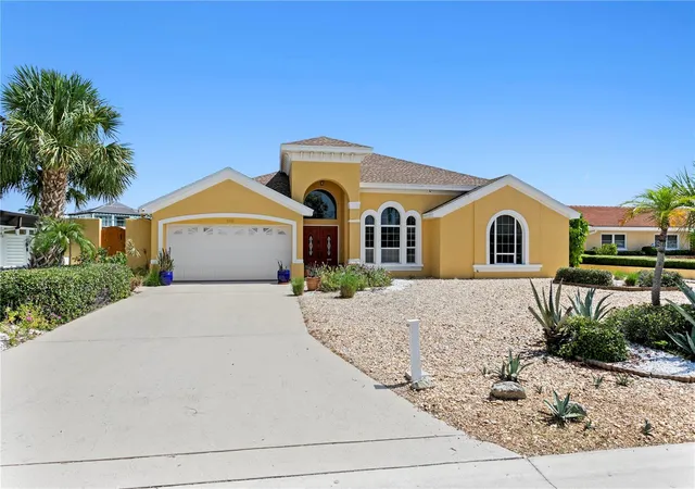 3rd image of 115 Aleta Dr, Belleair Beach, FL 33786 | MLS# TB8524388