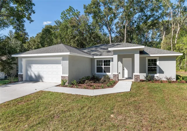 Photo 4 of Single family home for sale at 9776 SW 196th Circle, Dunnellon, FL 34432 | MLS# OM727600 | Listing updated on 2026-10-07