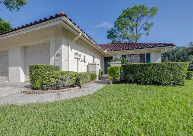 Photo 2 of Single family home for sale at 18425 Aintree Ct, Tampa, FL 33647 | MLS# TB8524396 | Listing updated on 2026-09-21
