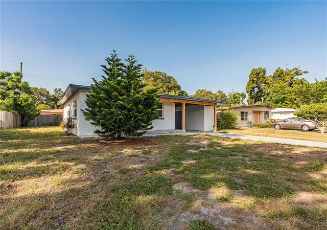 Photo 3 of Single family home for sale at 1359 Barry St, Clearwater, FL 33756 | MLS# TB8524399 | Listing updated on 2026-08-29