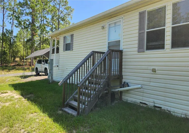 Homes for sale in Morriston, FL | 2251 Se 146Th Cir, Morriston, FL 32668 | MLS# OM727603