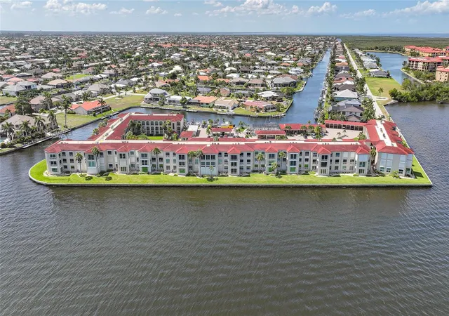 2nd image of 1 Colony Pt Dr, PUNTA GORDA, FL 33950