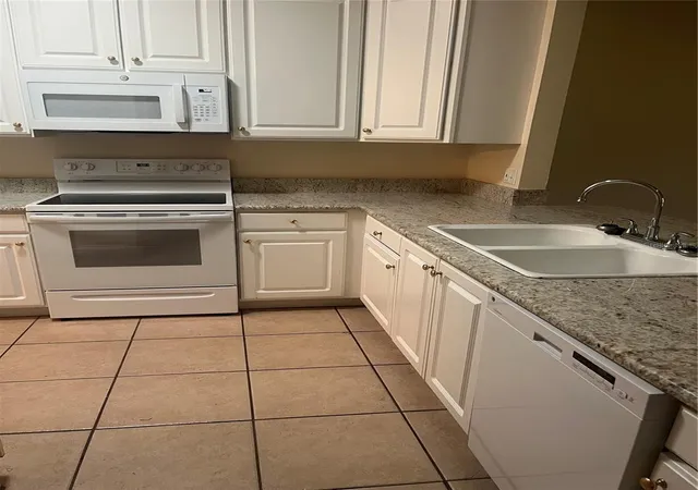 2nd image of 8509 Alexandra Arbor Ln, Temple Terrace, FL 33637 | MLS# TB8524413
