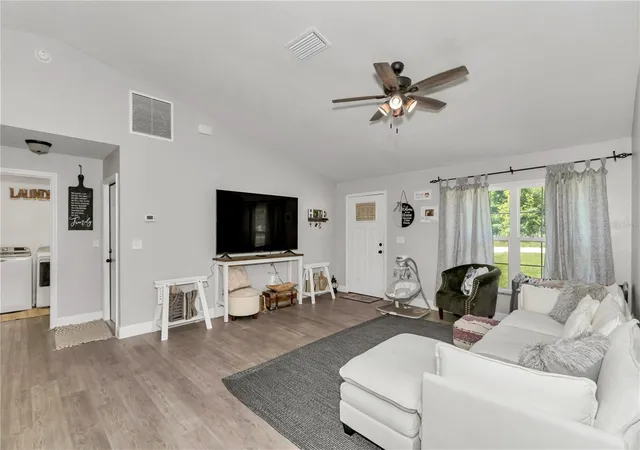 5th image of 3535 Se 131St Pl, Belleview, FL 34420 | MLS# OM727606