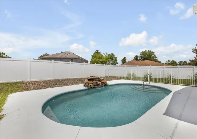 Homes for sale in Deltona, FL | 1510 Brayton Cir, Deltona, FL 32725 | MLS# O6420938
