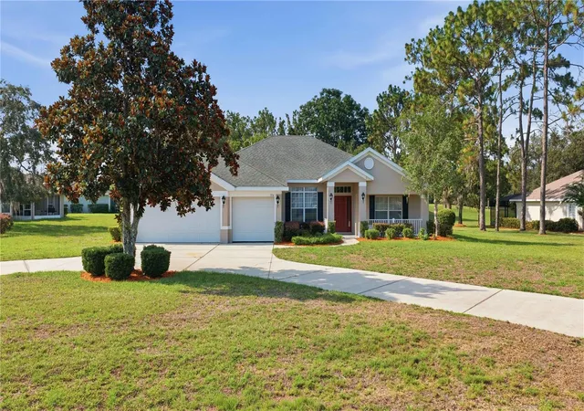 Photo 1 of Single family home for sale at 334 Lake Dr, Ocala, FL 34472 | MLS# OM727608 | Listing updated on 2026-08-28