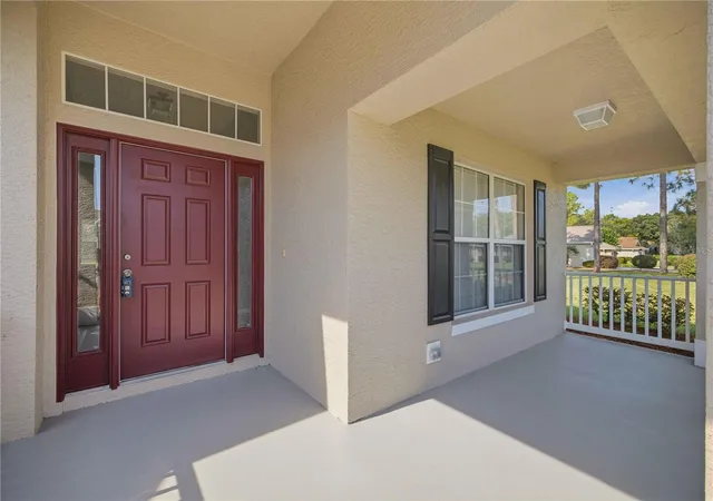 Photo 3 of Single family home for sale at 334 Lake Dr, Ocala, FL 34472 | MLS# OM727608 | Listing updated on 2026-08-28