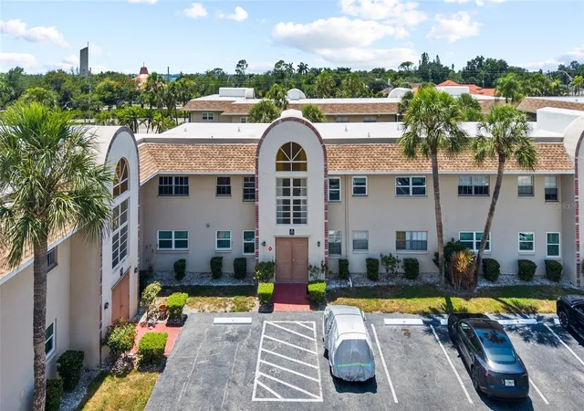 1st image of 2727 75th St W #8A13, Bradenton, FL 34209 | MLS# A4698497