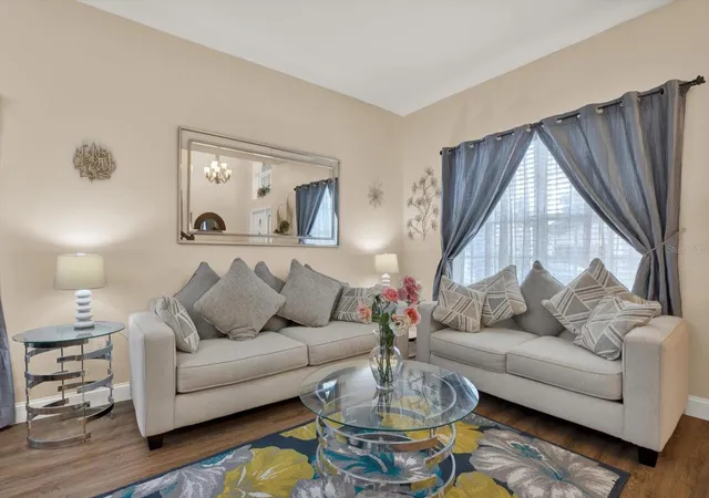 4th image of 31405 Glendalough Wy, Wesley Chapel, FL 33545 | MLS# TB8524449
