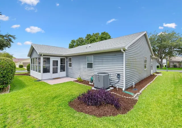 Homes for sale in The Villages, FL | 501 Alcazar Ct, The Villages, FL 32159 | MLS# OM727611