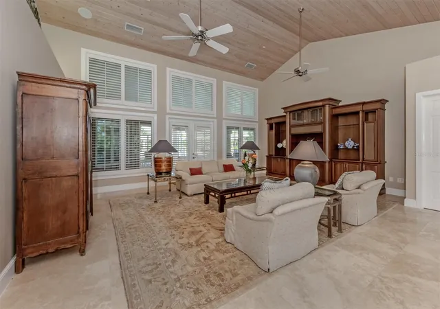 Photo 5 of Single family home for sale at 630 N River Rd, Venice, FL 34293 | MLS# N6144869 | Listing updated on 2026-08-24