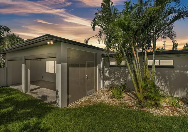 33rd image of 965 Bruce Ave, Clearwater Beach, FL 33767 | MLS# O6420965