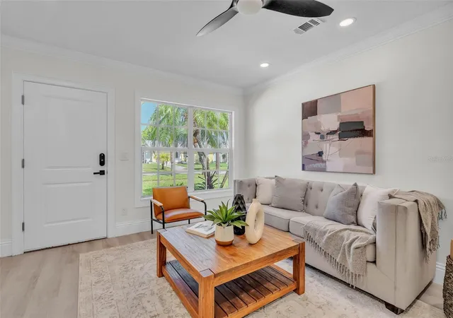 4th image of 965 Bruce Ave, Clearwater Beach, FL 33767 | MLS# O6420965