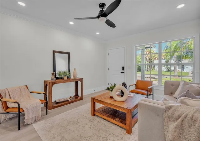 Photo 4 of Single family home for sale at 965 Bruce Ave, Clearwater Beach, FL 33767 | MLS# O6420965 | Listing updated on 2026-09-24