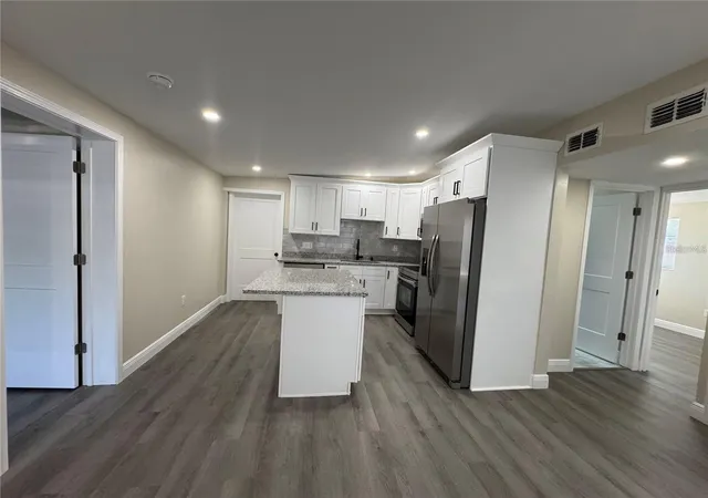 Photo 3 of Single family home for sale at 7039 E Lenox Dr, New Port Richey, FL 34653 | MLS# TB8524467 | Listing updated on 2026-08-20