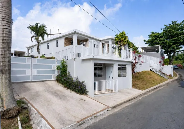 Homes for sale in Trujillo Alto, PR | 843 Sect Los Ramos, Trujillo Alto, PR 00976 | MLS# PR9122415