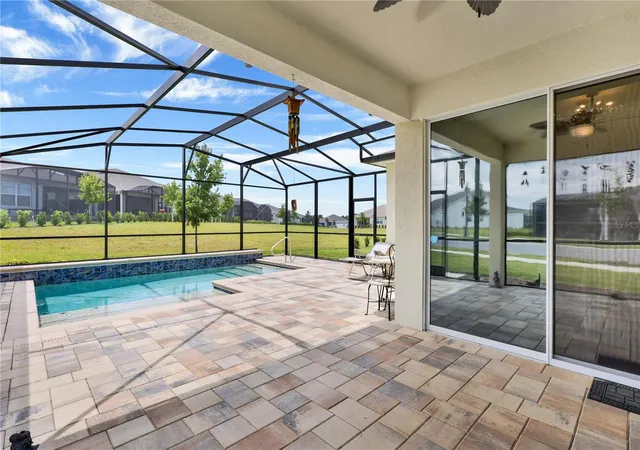 Photo 3 of Single family home for sale at 13175 Sunny Retreat Ln, Winter Garden, FL 34787 | MLS# O6420975 | Listing updated on 2026-08-30
